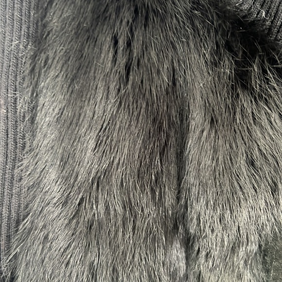 Black Rabbit Fur Vest - Picture 3 of 4
